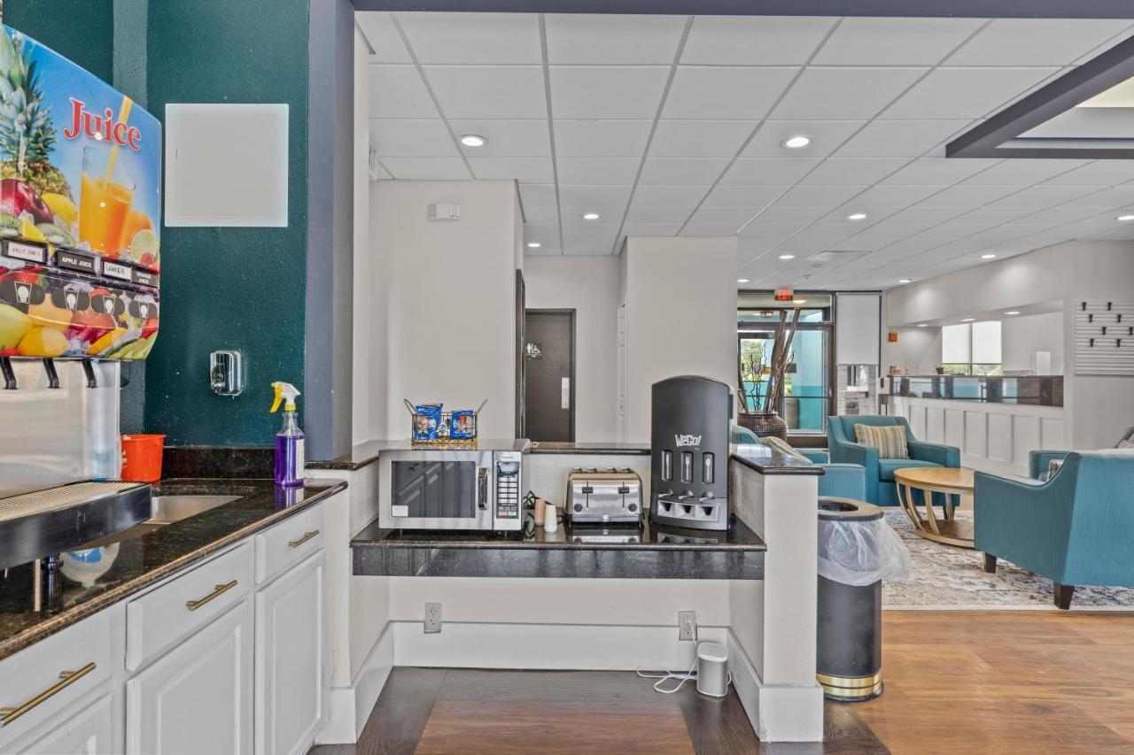 Garnet Inn & Suites, Morehead City Near Atlantic Beach Buitenkant foto