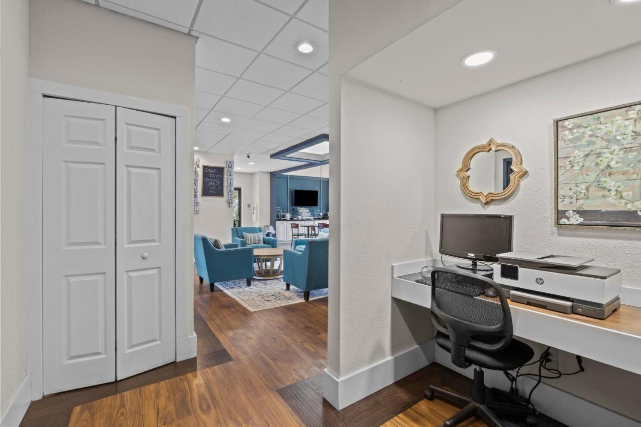 Garnet Inn & Suites, Morehead City Near Atlantic Beach Buitenkant foto