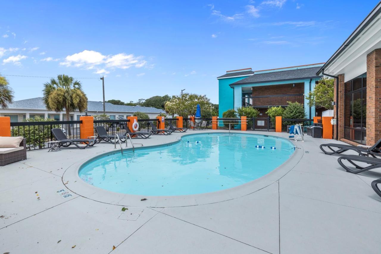 Garnet Inn & Suites, Morehead City Near Atlantic Beach Buitenkant foto