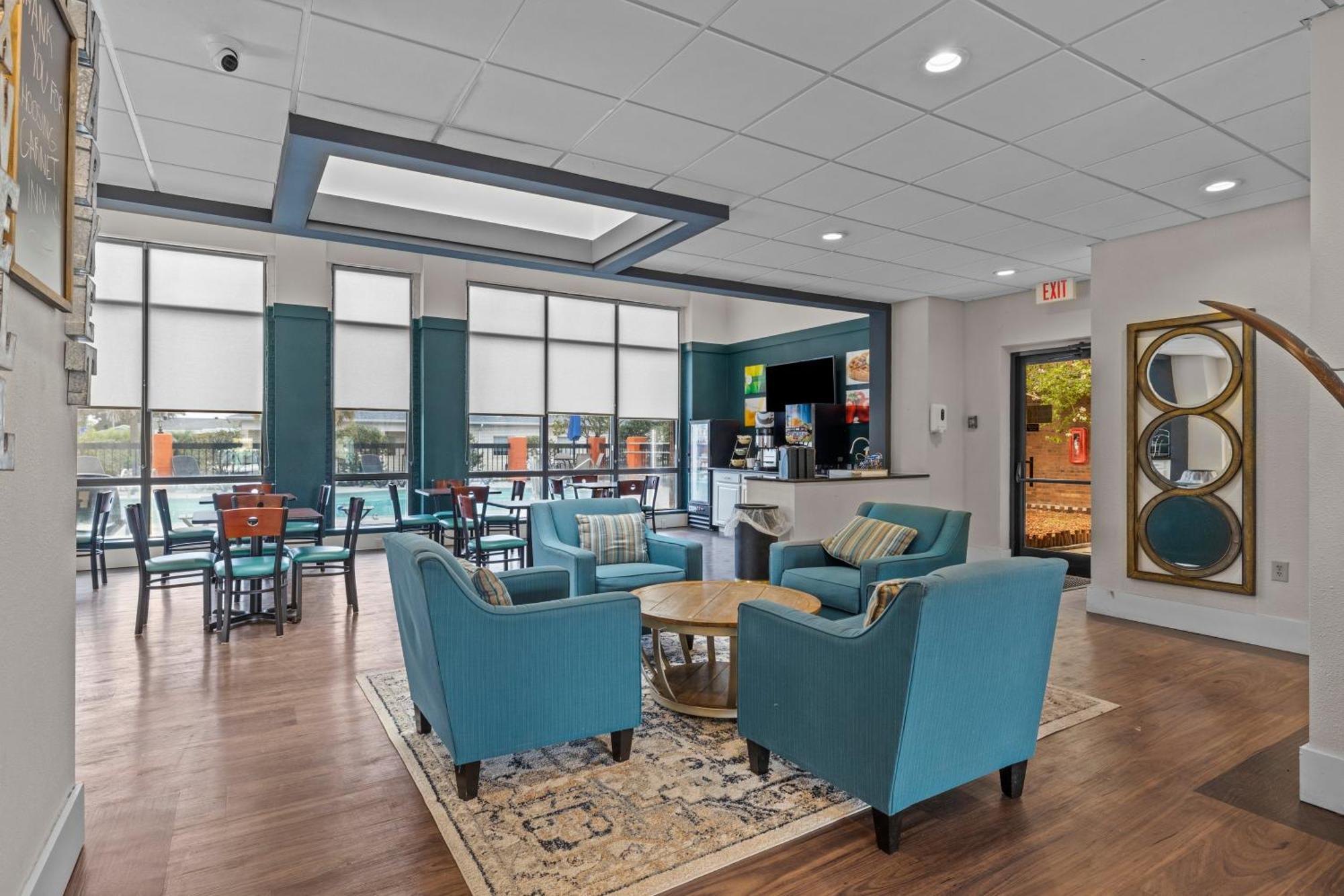Garnet Inn & Suites, Morehead City Near Atlantic Beach Buitenkant foto