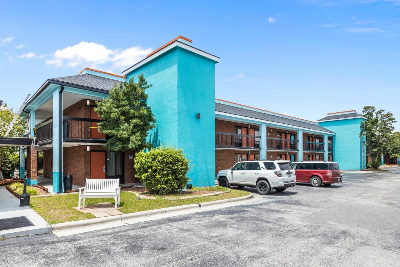 Garnet Inn & Suites, Morehead City Near Atlantic Beach Buitenkant foto