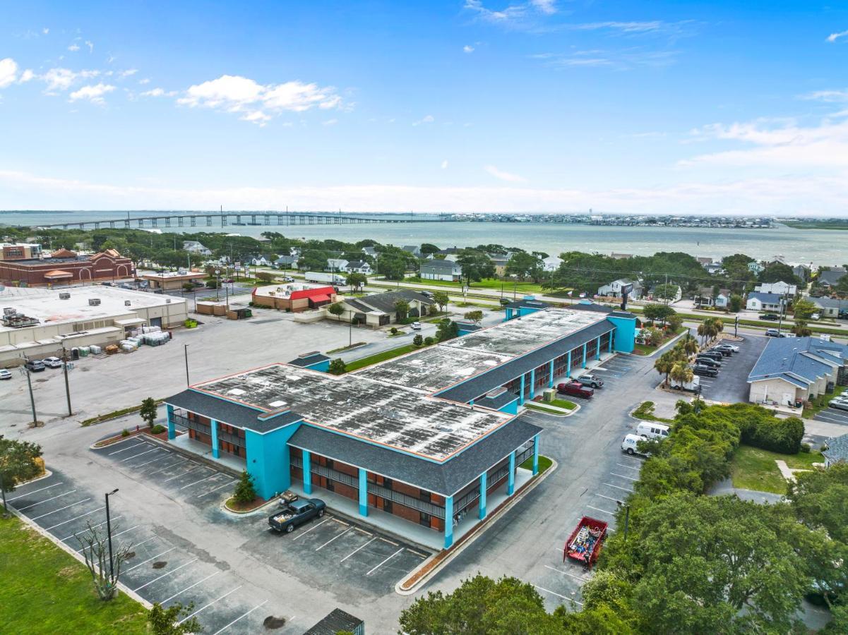 Garnet Inn & Suites, Morehead City Near Atlantic Beach Buitenkant foto