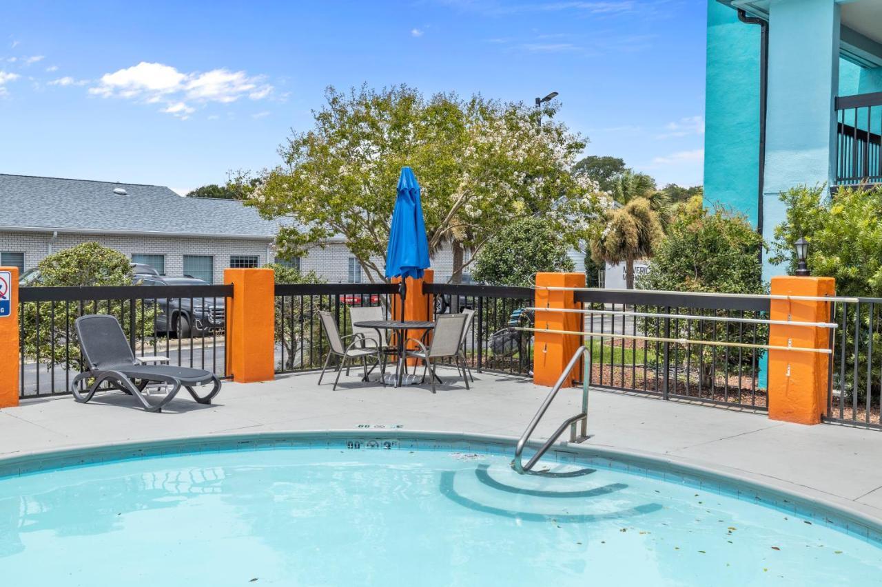 Garnet Inn & Suites, Morehead City Near Atlantic Beach Buitenkant foto