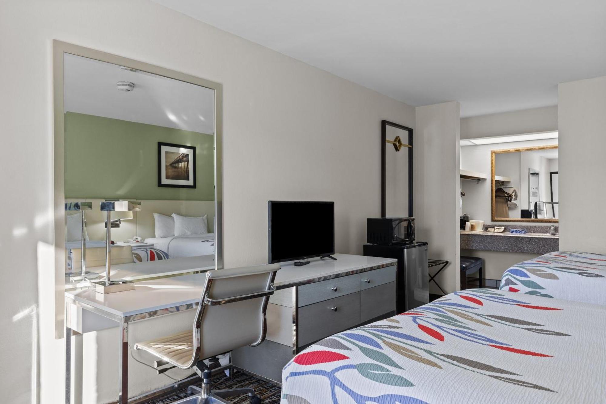 Garnet Inn & Suites, Morehead City Near Atlantic Beach Buitenkant foto